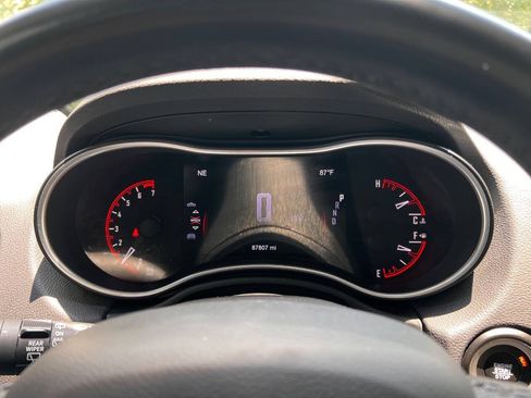 Used 2019 Dodge Durango SXT AWD/4WD image 23
