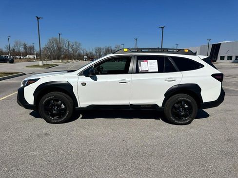 Used 2025 Subaru Outback Wilderness image 2
