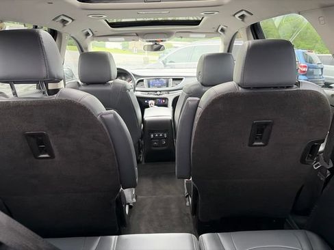 Used 2020 Buick Enclave Essence w/ Sound and Sites Package AWD/4WD image 16