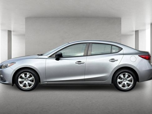 Used 2015 MAZDA MAZDA3 i SV FWD image 7