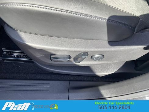 Used 2023 Nissan Ariya FWD image 26