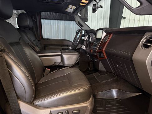 Used 2015 Ford F250 Lariat w/ Lariat Ultimate Package AWD/4WD image 14