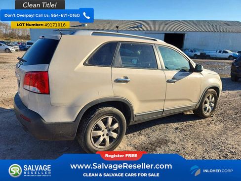 Used 2011 Kia Sorento LX image 4