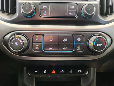 Used 2019 Chevrolet Colorado LT w/ LT Convenience Package image 17