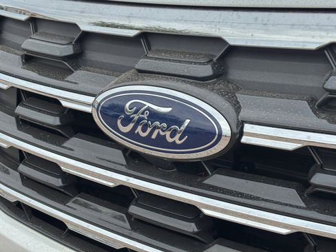 New 2026 Ford Explorer Active image 23