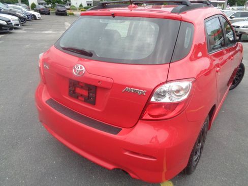 Used 2009 Toyota Matrix FWD image 19