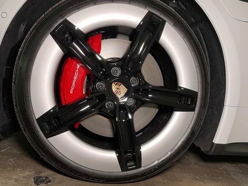 New 2026 Porsche Taycan GTS image 40