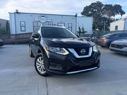 Used 2020 Nissan Rogue SV AWD/4WD image 1
