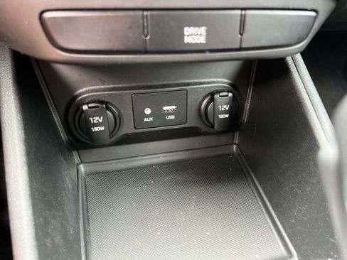 Used 2022 Hyundai Accent SEL image 21