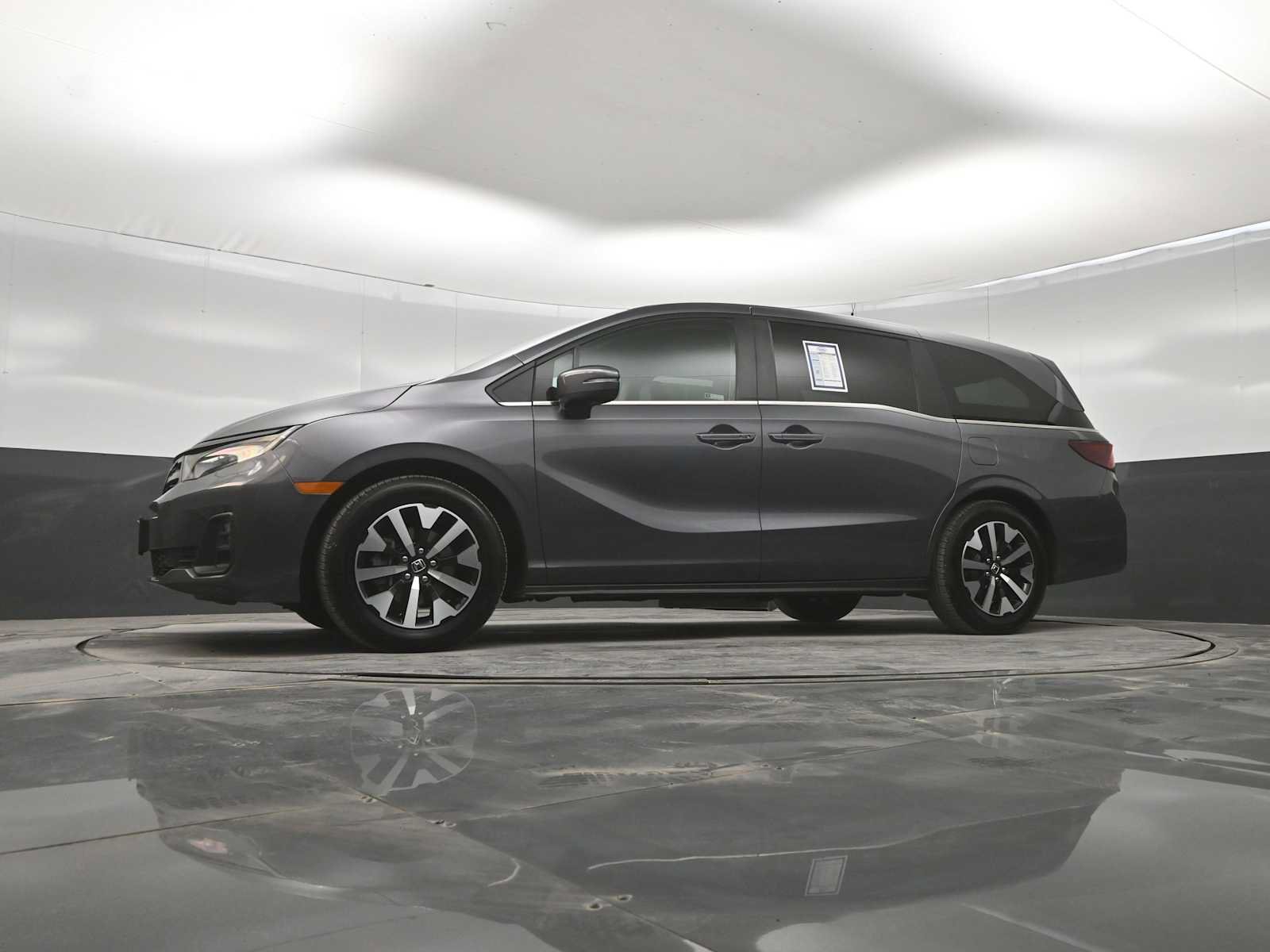 Used 2025 Honda Odyssey EX-L image 37