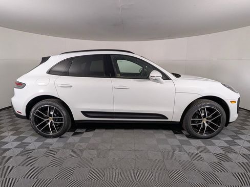 New 2026 Porsche Macan image 8