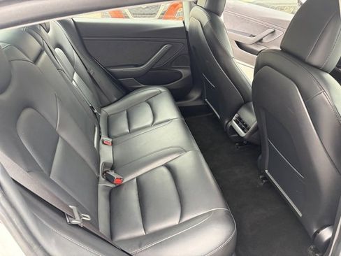 Used 2020 Tesla Model 3 Long Range image 24