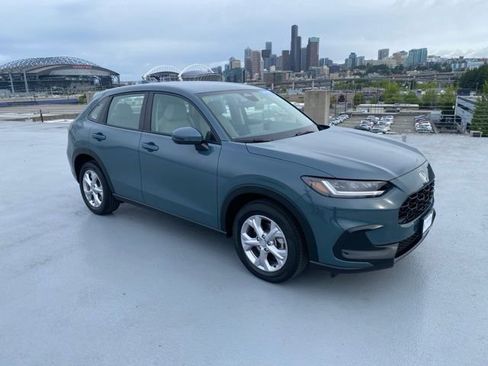 Certified 2023 Honda HR-V LX image 30