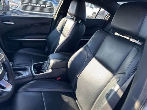 Used 2016 Dodge Charger R/T w/ Plus Group image 5