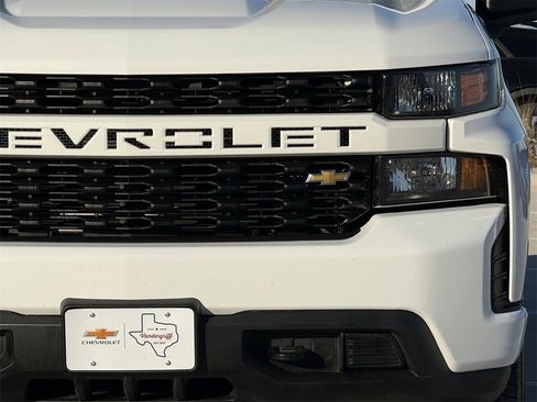 Used 2021 Chevrolet Silverado 1500 Custom image 8