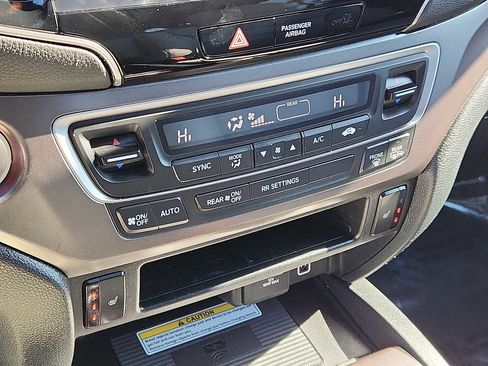 Certified 2023 Honda Passport EX-L image 15