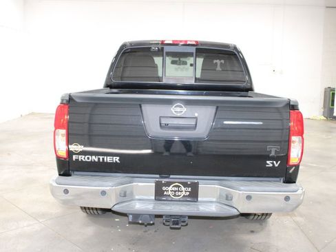 Used 2017 Nissan Frontier SV w/ SV Value Truck Package image 8
