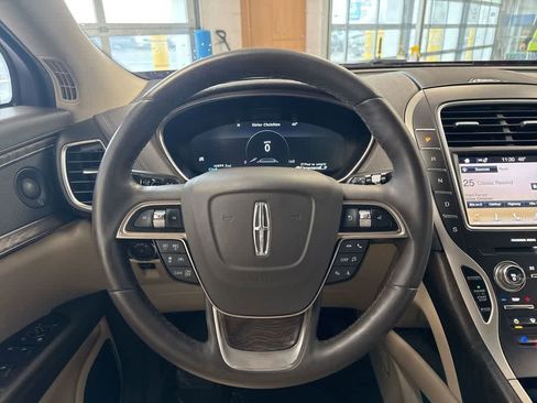 Used 2019 Lincoln Nautilus Reserve image 26