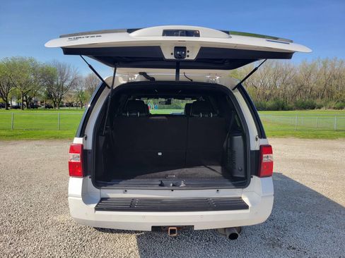 Used 2017 Ford Expedition Limited w/ Equipment Group 301A image 8