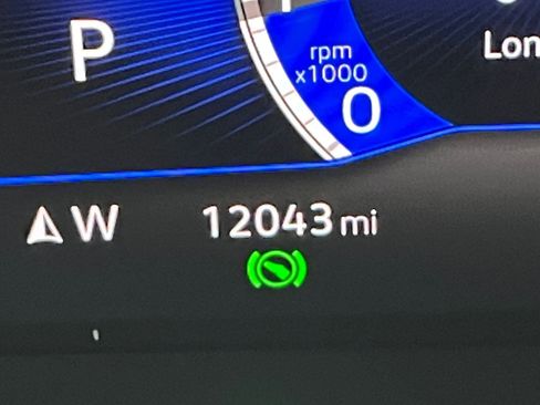 Used 2025 Volkswagen Jetta SE image 40