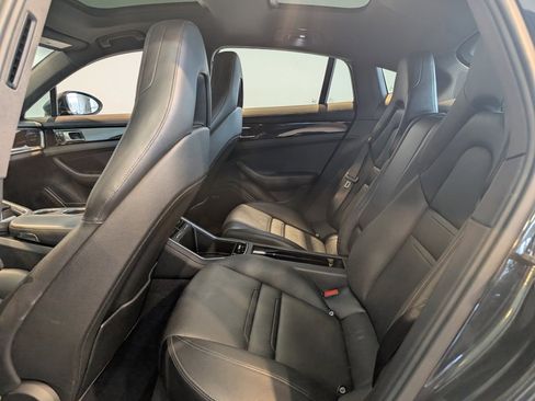 Used 2018 Porsche Panamera 4S image 24