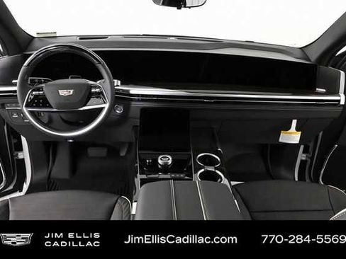 New 2025 Cadillac Escalade Premium Luxury w/ Touring Package AWD/4WD image 19