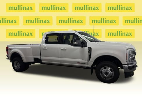 New 2026 Ford F350 Lariat w/ Lariat Ultimate Package AWD/4WD image 2