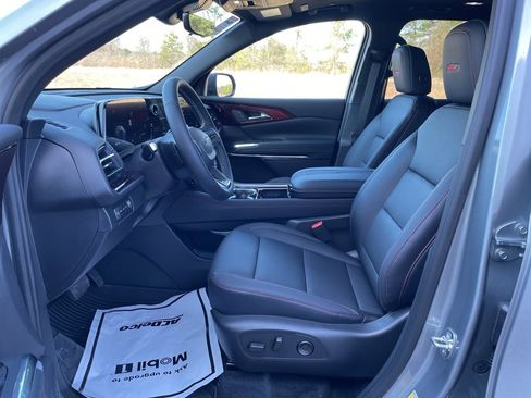 New 2026 Chevrolet Traverse Z71 w/ Driver Confidence Package image 11