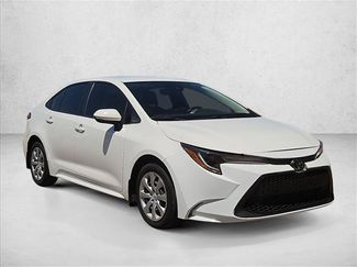 Used 2022 Toyota Corolla LE FWD video 3