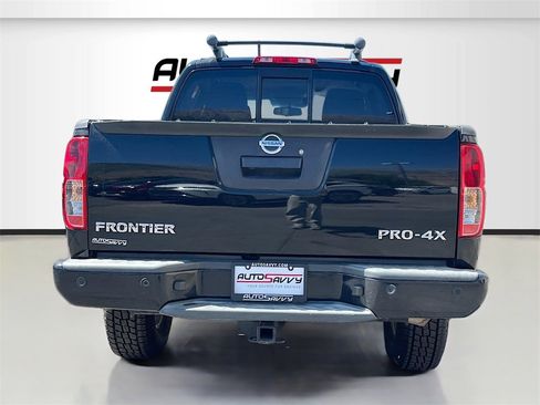 Used 2019 Nissan Frontier PRO-4X image 6