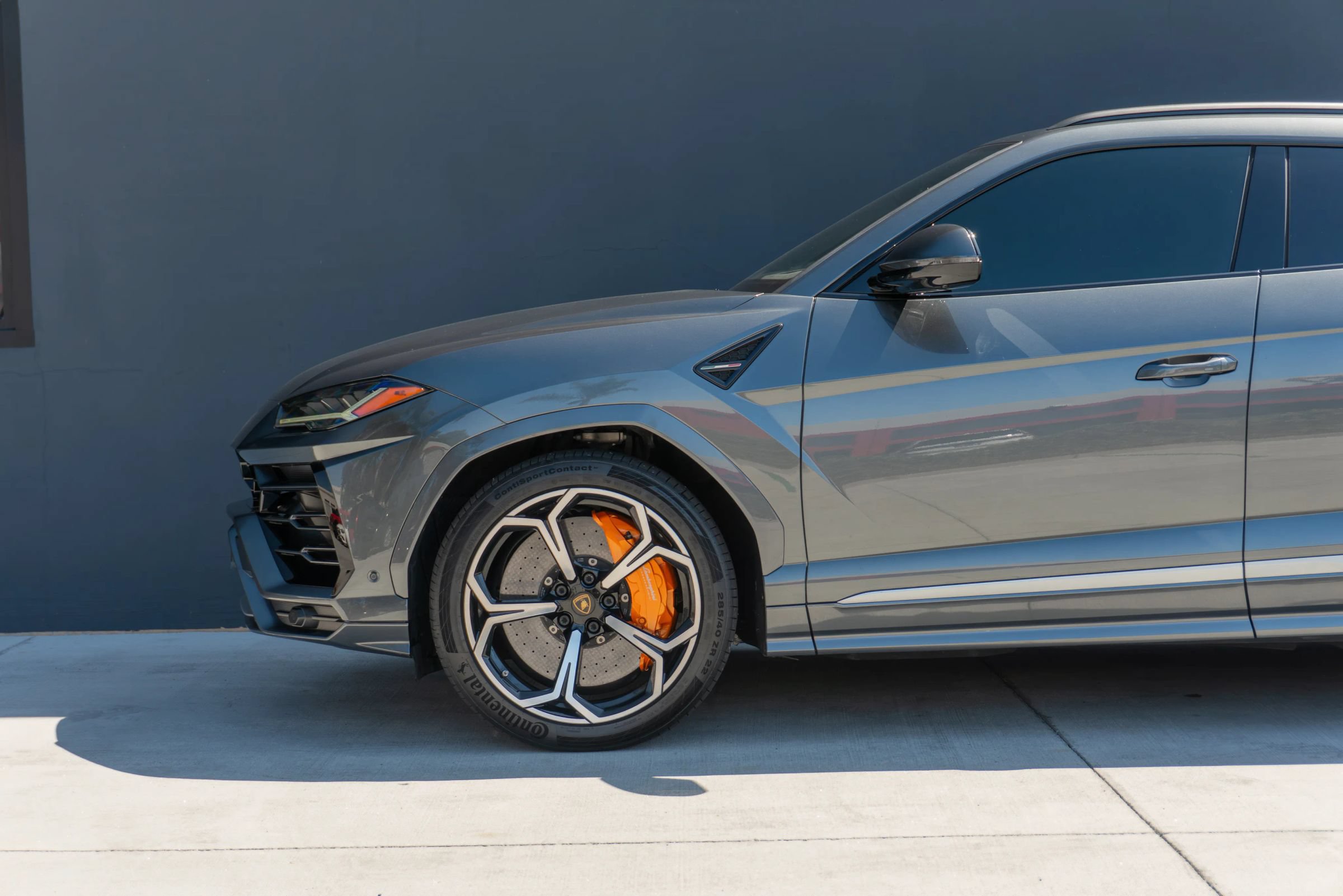 Used 2019 Lamborghini Urus AWD/4WD image 18