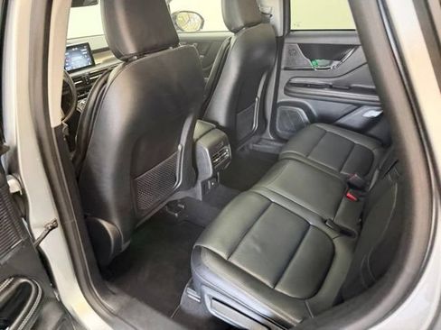 Used 2021 Lincoln Corsair AWD image 36