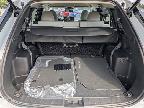 New 2025 Mitsubishi Outlander SE image 12