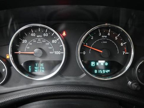 Used 2018 Jeep Wrangler Sport AWD/4WD image 9