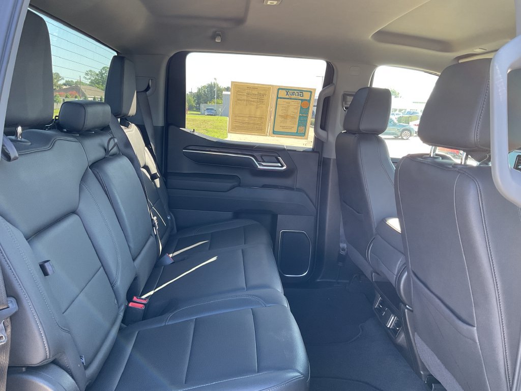 Used 2026 GMC Sierra 1500 SLT RWD image 15