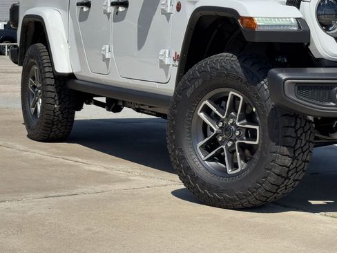 New 2026 Jeep Gladiator Mojave AWD/4WD image 12