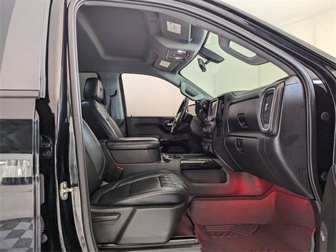 Used 2020 Chevrolet Silverado 1500 RST image 16