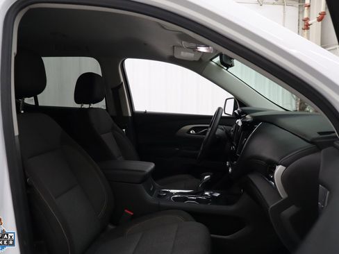 Used 2021 Chevrolet Traverse LS w/ LPO, Floor Liner Package FWD image 31