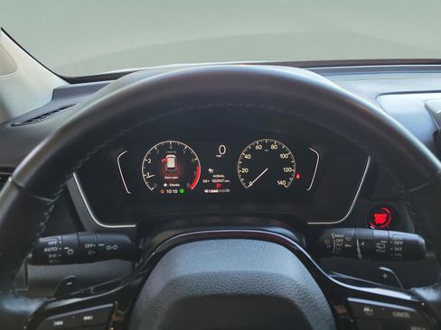 Used 2025 Honda Pilot EX-L image 16