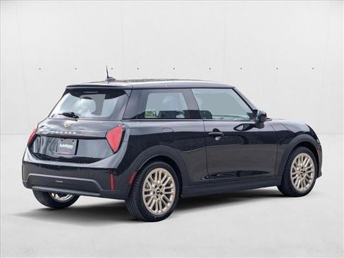 Used 2025 MINI Cooper S image 5