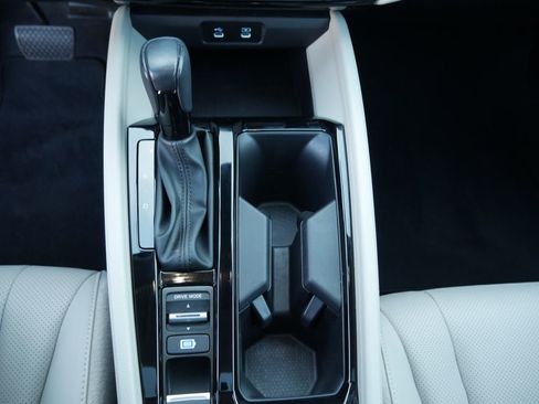 Used 2023 Honda Accord EX-L image 44