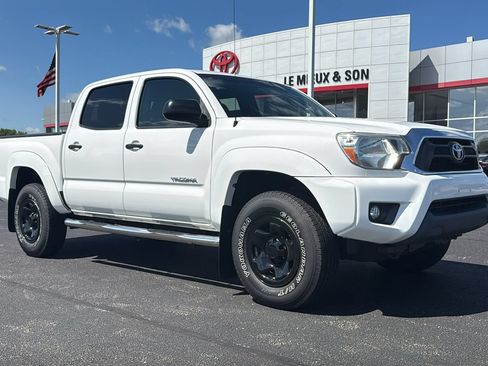Used 2014 Toyota Tacoma PreRunner w/ SR5 Package RWD image 1