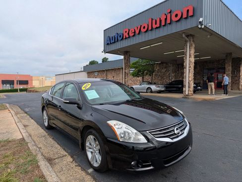 Used 2012 Nissan Altima 3.5 SR w/ Sport Pkg FWD image 1