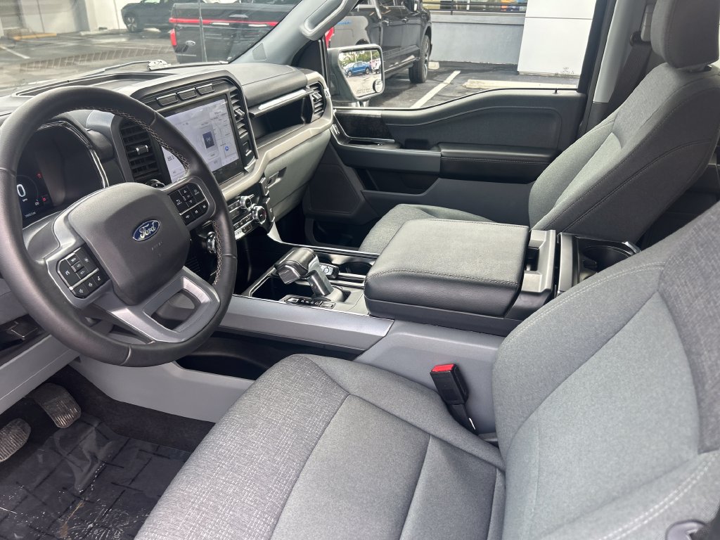 Used 2024 Ford F150 Lightning XLT AWD/4WD image 11