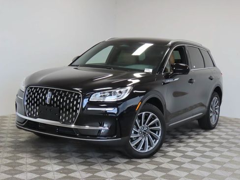 Used 2023 Lincoln Corsair Reserve FWD image 1