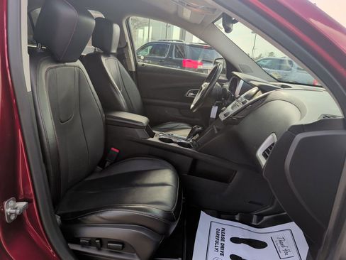 Used 2016 Chevrolet Equinox LTZ w/ Enhanced Convenience Package image 24