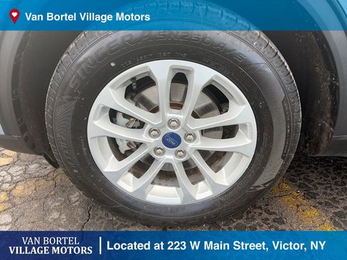 Used 2022 Ford Escape SE w/ Cold Weather Package image 31