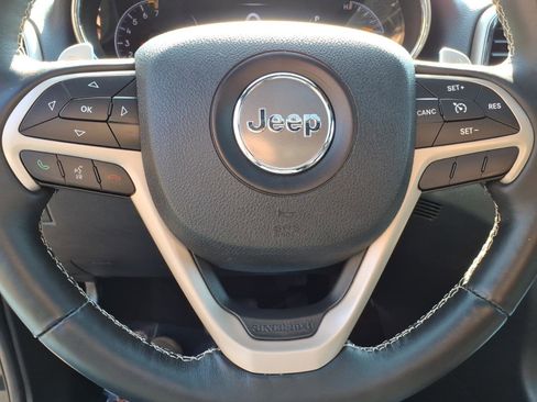 Used 2017 Jeep Grand Cherokee Limited image 13