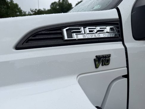 Used 2017 Ford F650 2WD SuperCab Super Duty image 22