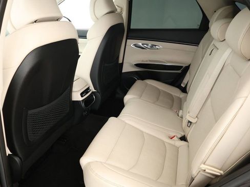 Used 2022 Genesis GV70 2.5T image 21